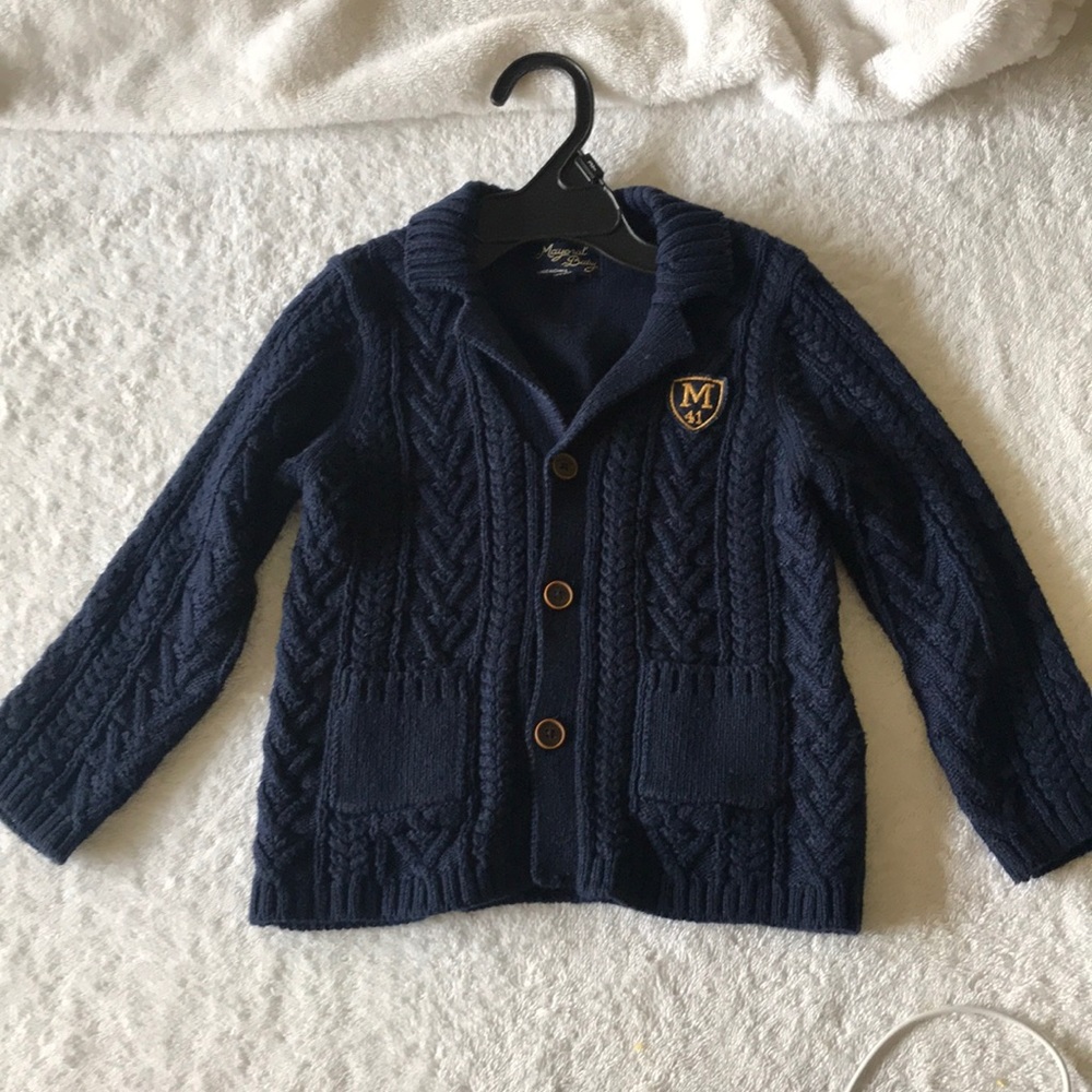 Blue Sweater👦🏻 - Picture 3 of 4